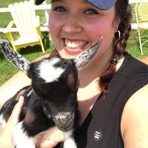 Meet your Posher, Stefanie